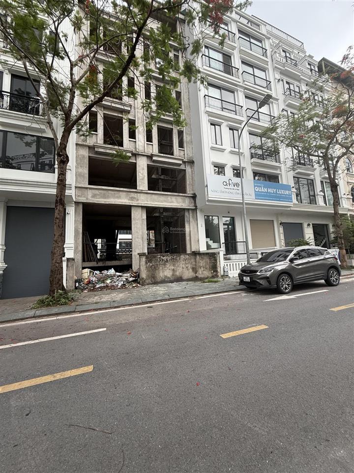 Bán toà văn phòng mặt phố lâm hạ  hồng tiến, quận long biên. vị trí vàng.  0905 568 ***