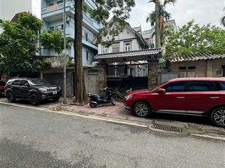 Bán biệt thự gần sân golf long biên. vị trí vip. giá đầu tư. hướng đn mát mẻ.  0905 568 ***