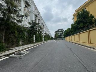 Bán lô đất biệt thự gần him lam long biên dt 400m2 mt 12m. sổ vuông vắn. giá chỉ 228tr/m2.