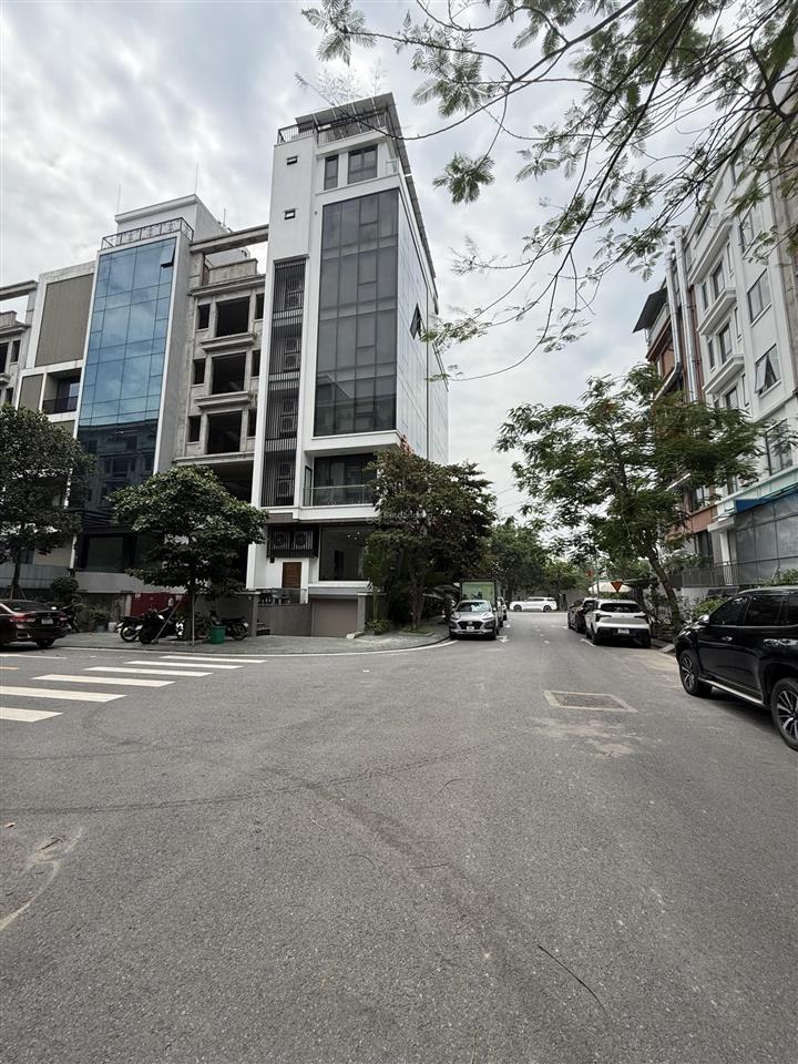 Bán căn lk mặt phố lâm hạ  minh nhựa. vị trí vip view công viên cực đẹp.  0905 568 ***