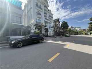 Bán biệt thự mặt phố cổ linh  long biên thuộc da minh tâm, gần sân golf long biên.  0905 568 ***