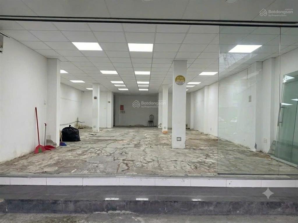 Cho thuê mặt bằng  mặt tiền đường nguyễn tất thành  phường xóm chiếu  tphcm