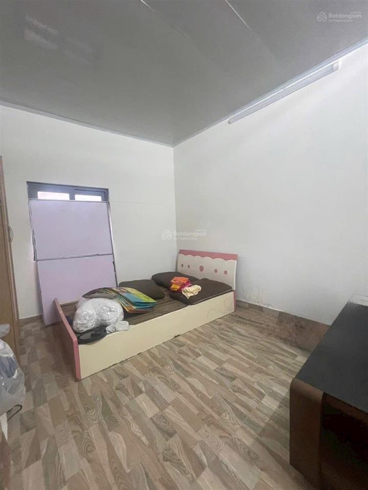 Bán căn nhà phố ngọc khánh quận ba đình , vị trí đẹp