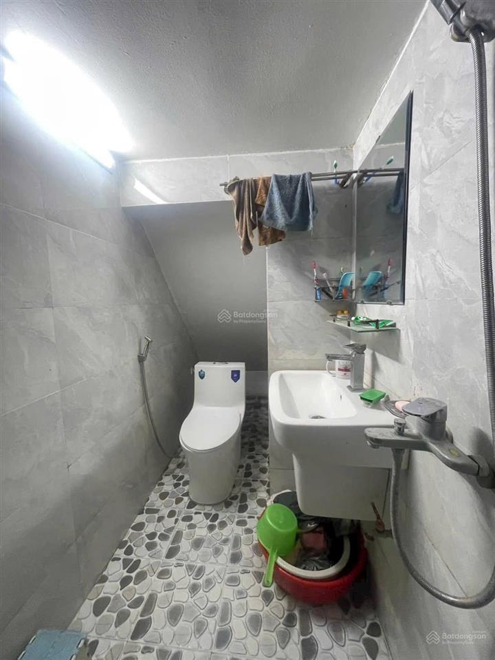 Bán căn nhà phố ngọc khánh quận ba đình , vị trí đẹp
