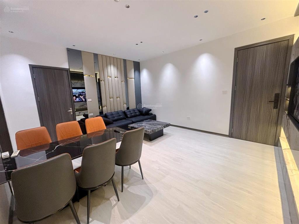 Căn hộ tập thể t2,và t3 thịnh quang , căn hộ đẹp full nội thất
