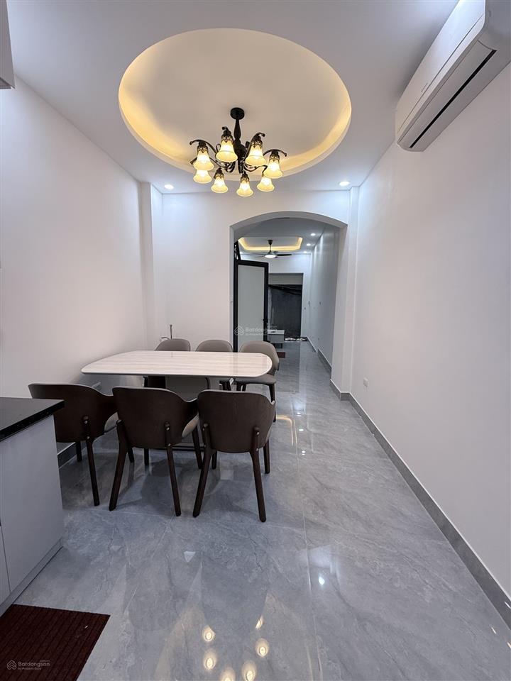 Căn nhà đẹp gần phố ngọc khánh, thiết kế mới đẹp