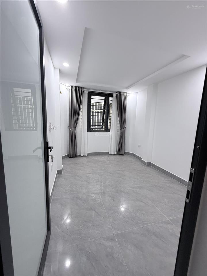 Căn nhà đẹp gần phố ngọc khánh, thiết kế mới đẹp