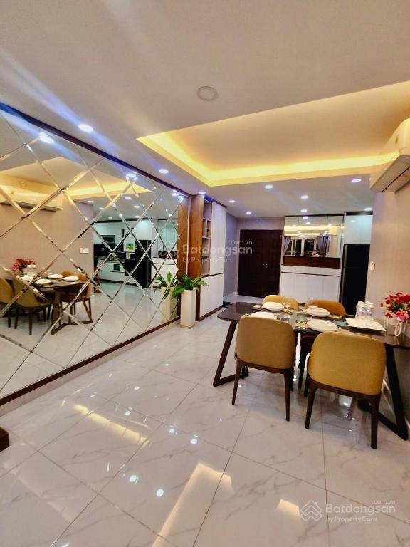 Cần bán căn hộ scenic valley 1 phú mỹ hưng, 2 phòng ngủ  diện tích 71m²  giá 6.7 tỷ