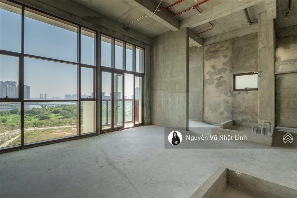 Galleria bán lofthouse thô tự do thiết kế 1 trệt + 1 lửng. giá 27 tỷ bao thuế phí