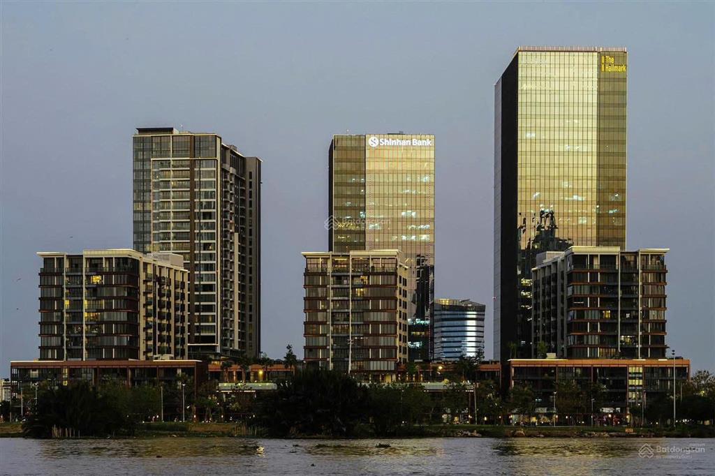 Galleria bán lofthouse thô tự do thiết kế 1 trệt + 1 lửng. giá 27 tỷ bao thuế phí