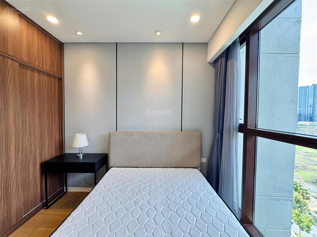 Hot deal giá tốt. galleira metropole cho thuê 2pn  40tr/th  view hồ bơi / sông sg