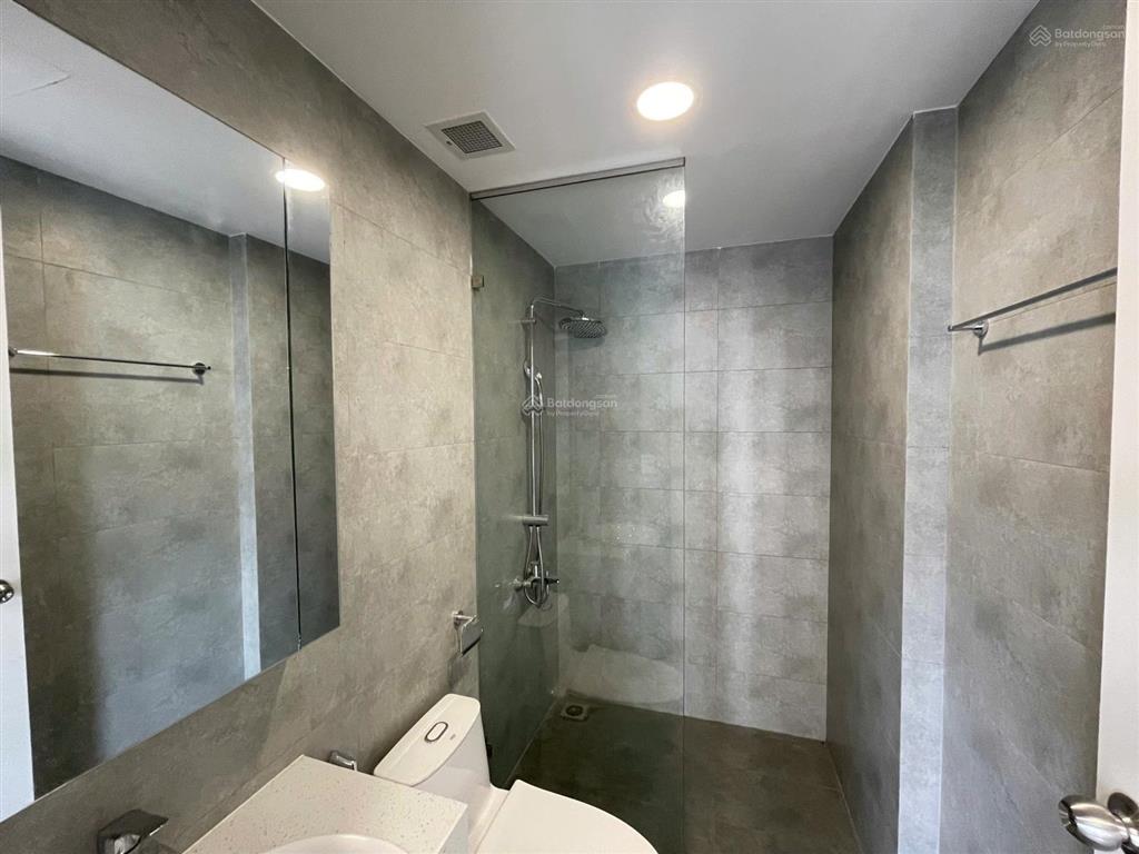 Kẹt tiền bán gấp 2pn  69m2  6 tỷ bao toàn bộ thuế phí sang tên tại victoria.  zalo 0901 987 ***