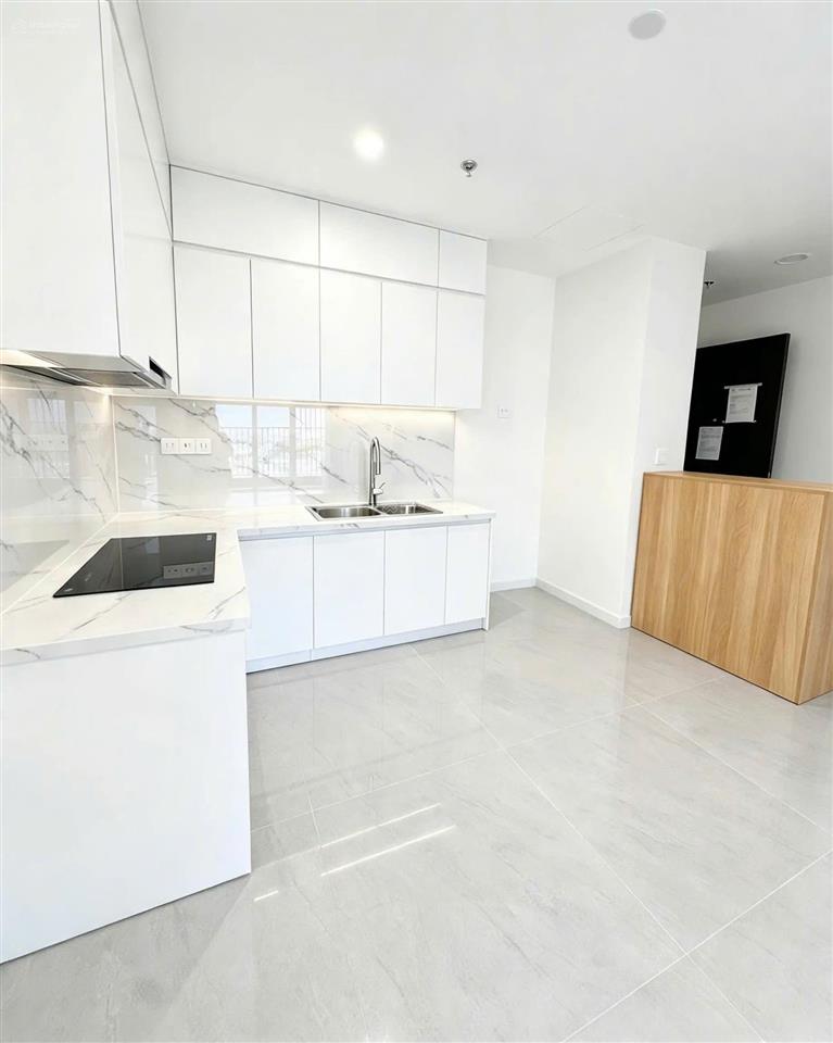 Nhà đẹp, giá đảm bảo tốt  2pn  2wc  nội thất cơ bản  15 tr/th tầng cao view thoáng  mới 100%