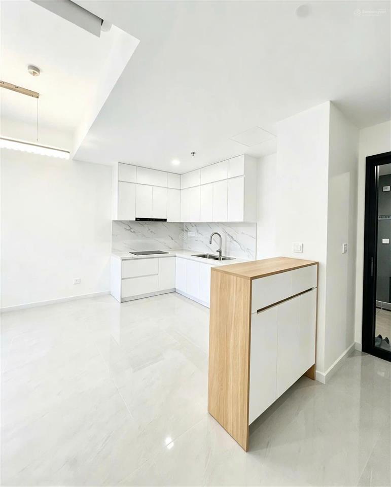 Nhà đẹp, giá đảm bảo tốt  2pn  2wc  nội thất cơ bản  15 tr/th tầng cao view thoáng  mới 100%