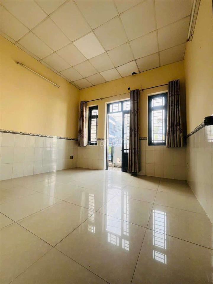 Nhà 8 triệu 2PN 2WC