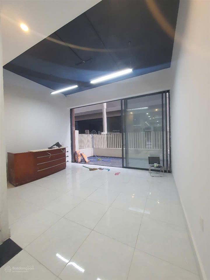 Cho thuê mặt bằng, nguyên căn nhà mới hoàn thiện khu the golbal city giá rẻ