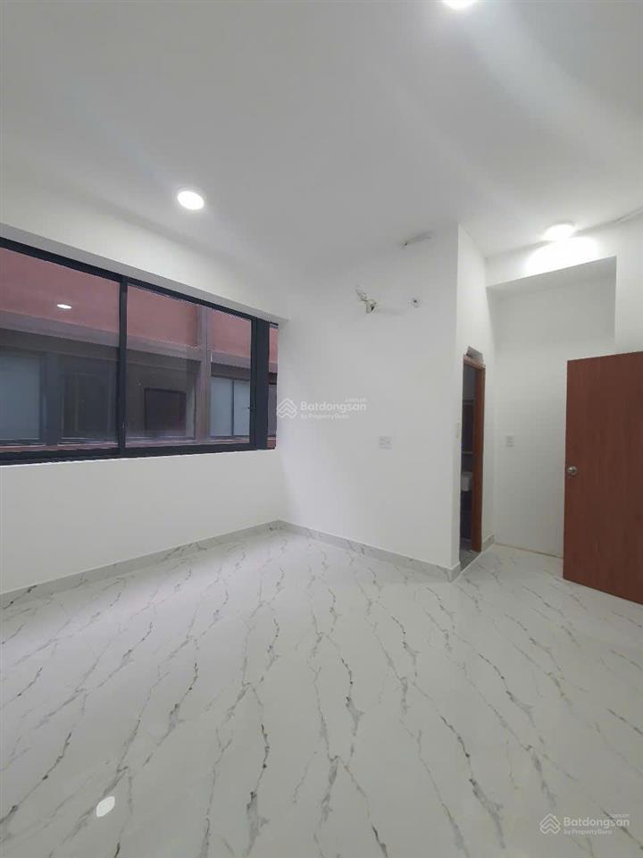 Cho thuê nguyên lầu 1 giá 14 triệu khu the global city, nhà đẹp mới.