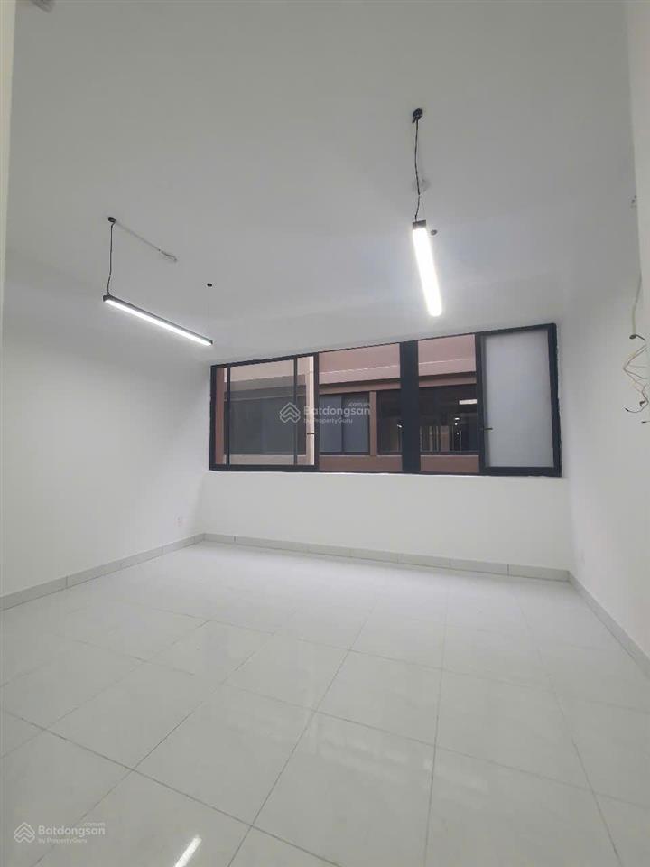Cho thuê nguyên lầu 1 giá 14 triệu khu the global city, nhà đẹp mới.