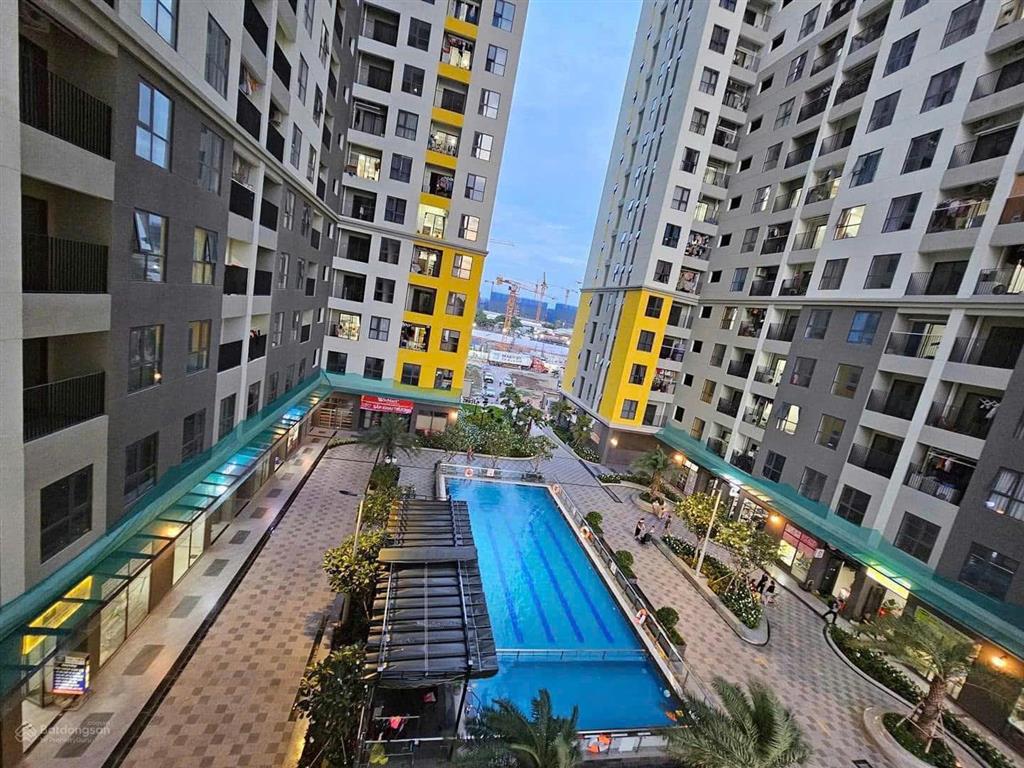 Bán nhanh căn hộ 2pn bcons city gần metro số 1 giá tốt có sẵn hợp đồng thuê.  0931 118 ***