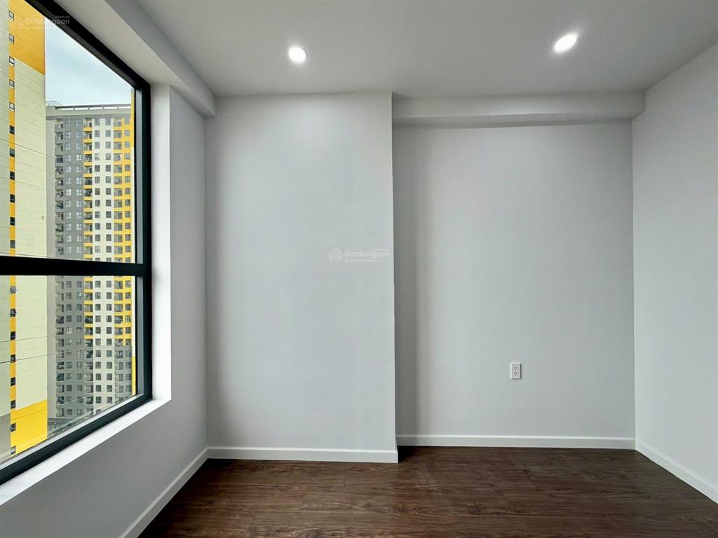 Bán nhanh căn hộ 2pn bcons city gần metro số 1 giá tốt có sẵn hợp đồng thuê.  0931 118 ***