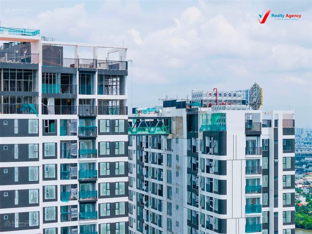 Bán căn 1pn + view nội khu, nhìn trực diện hồ bơi, view thoáng mát mẻ, block b, giá chỉ 2,930 tỷ