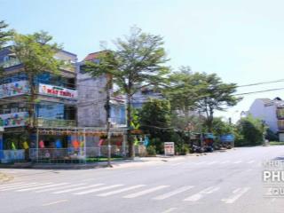 Nền góc 100m2, đường lớn 20m, vị trí đẹp thích hợp để ở và mua đầu tư kinh doanh, giá chỉ 4,850 tỷ