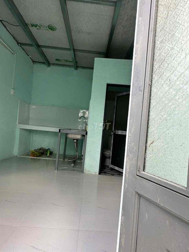 Nhà mới xây nguyên căn