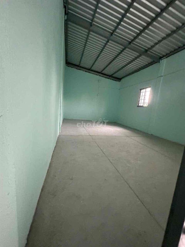 Nhà mới xây nguyên căn