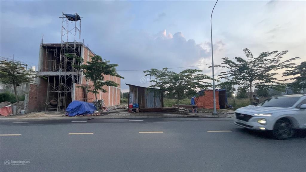 Bán đất mặt tiền đường vườn ngô trảng bom, giá cực tốt