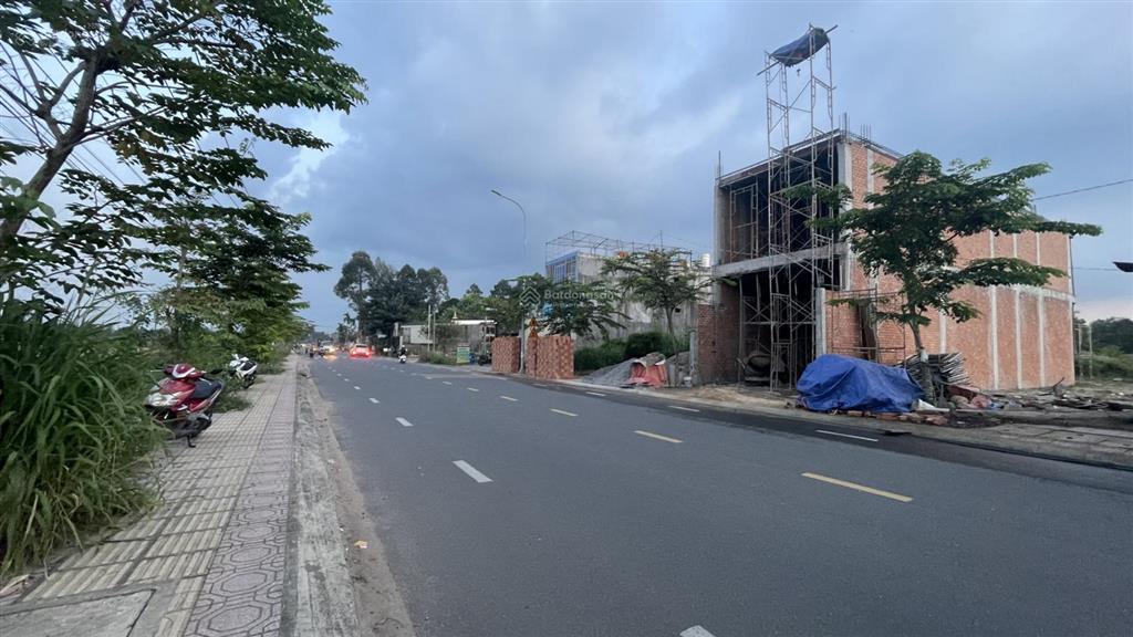 Bán đất mặt tiền đường vườn ngô trảng bom, giá cực tốt