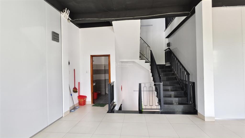 Bán nhà 1t2l góc 2mt khu đô thị bàu xéo, 140m2 mặt tiền kinh doanh cực tốt