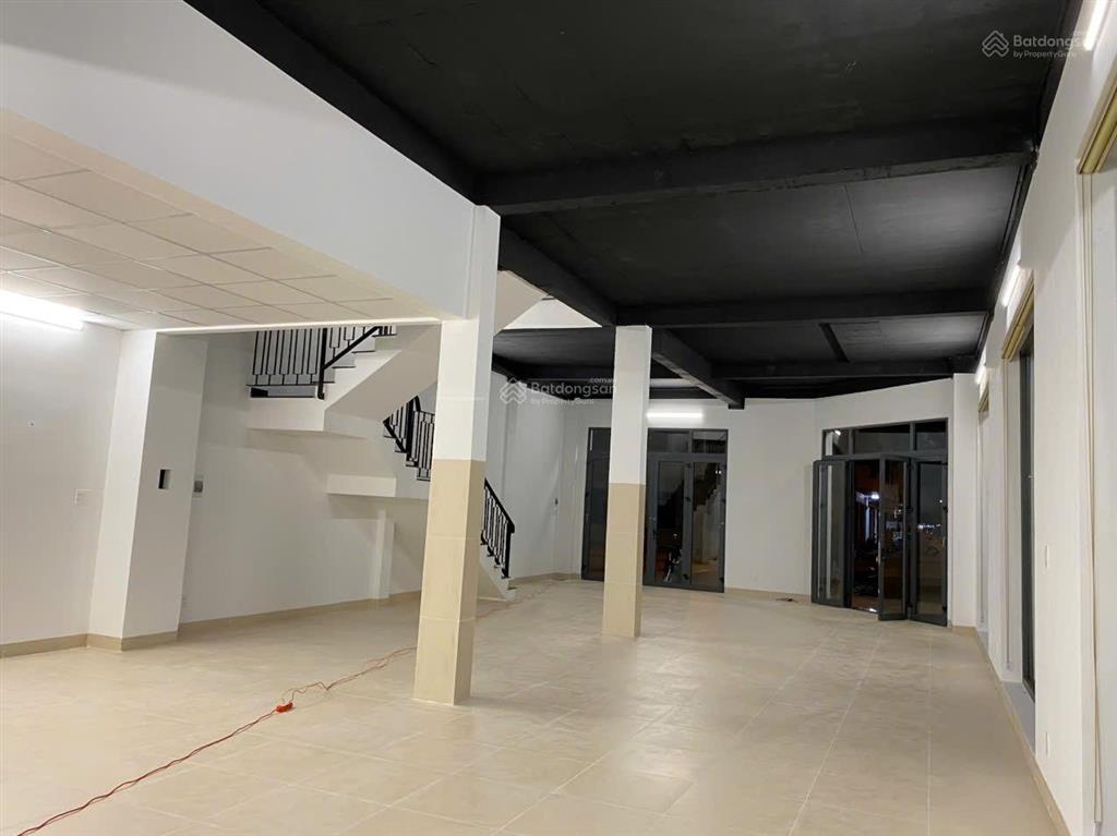 Bán nhà 1t2l góc 2mt khu đô thị bàu xéo, 140m2 mặt tiền kinh doanh cực tốt