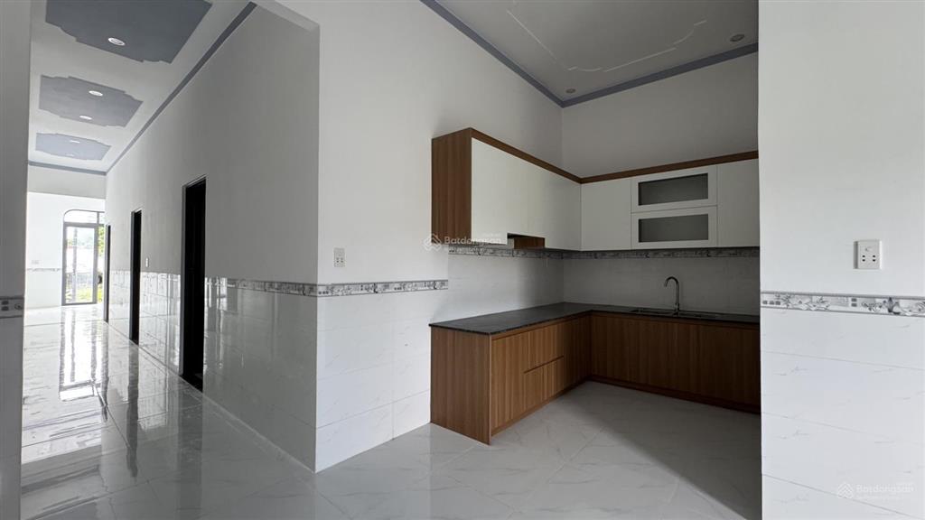Bán nhà mới xây 135m2 shr tc ngay đường ấp 4, xã sông trầu, giá chỉ 1.480 tỷ