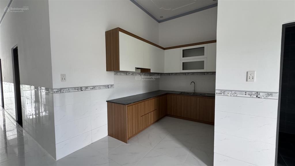 Bán nhà mới xây 135m2 shr tc ngay đường ấp 4, xã sông trầu, giá chỉ 1.480 tỷ