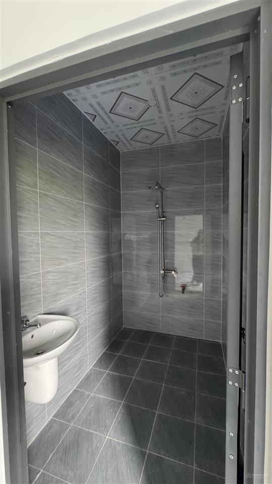 Bán nhà mới xây 135m2 shr tc ngay đường ấp 4, xã sông trầu, giá chỉ 1.480 tỷ