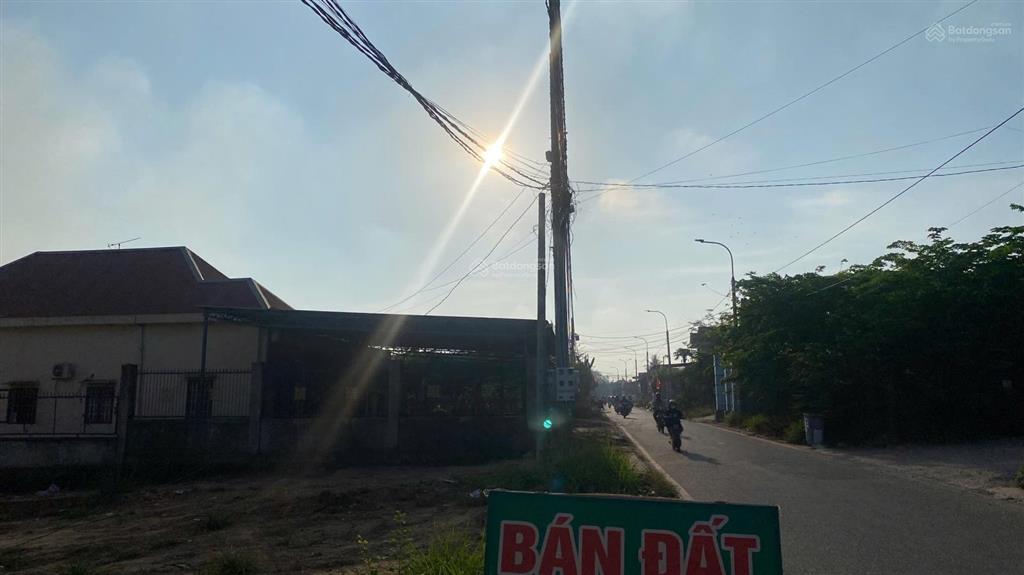 Bán đất góc 2 mặt tiền kinh doanh 145m2 đối diện trường học sổ riêng tc giá 2.8 tỷ
