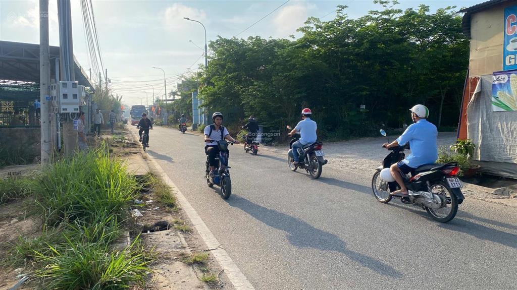 Bán đất góc 2 mặt tiền kinh doanh 145m2 đối diện trường học sổ riêng tc giá 2.8 tỷ