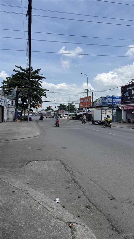Bán 2000m2 doanh thu 175tr hàng tháng mt kinh doanh bùi văn hoà biên hoà siêu phẩm cực vip