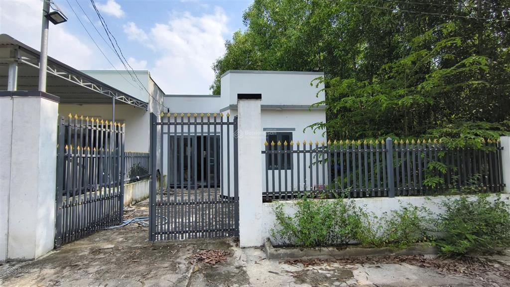 Nhà 160m2 sổ riêng thổ cư, xã đồi 61 ngay trung tâm giá cực rẻ chỉ 1,180 tỷ
