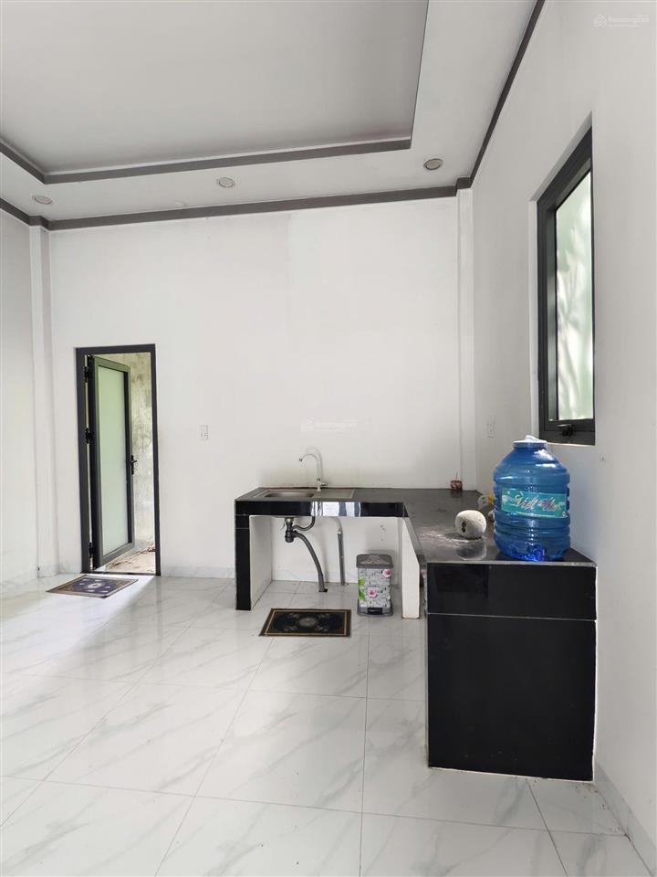 Nhà 160m2 sổ riêng thổ cư, xã đồi 61 ngay trung tâm giá cực rẻ chỉ 1,180 tỷ