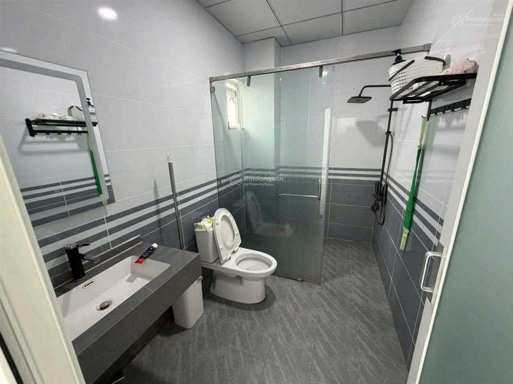 Cho thuê shophouse tại khu phố thương mại unitown, 104m2, view đẹp, giá tốt