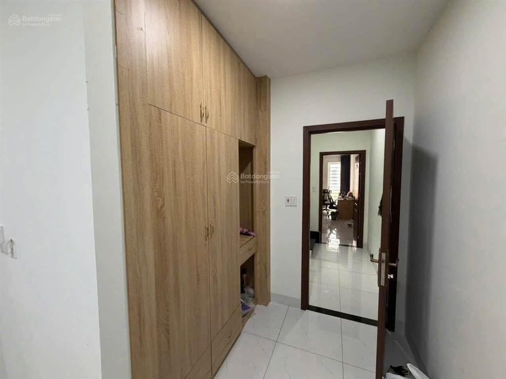Cho thuê shophouse tại khu phố thương mại unitown, 104m2, view đẹp, giá tốt