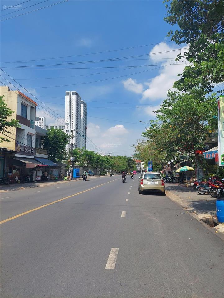 Bán đất mặt đường hai bà trưng ngay go dĩ an, 11,8 tỷ, 110m2, ngang 6m, kdbb vip