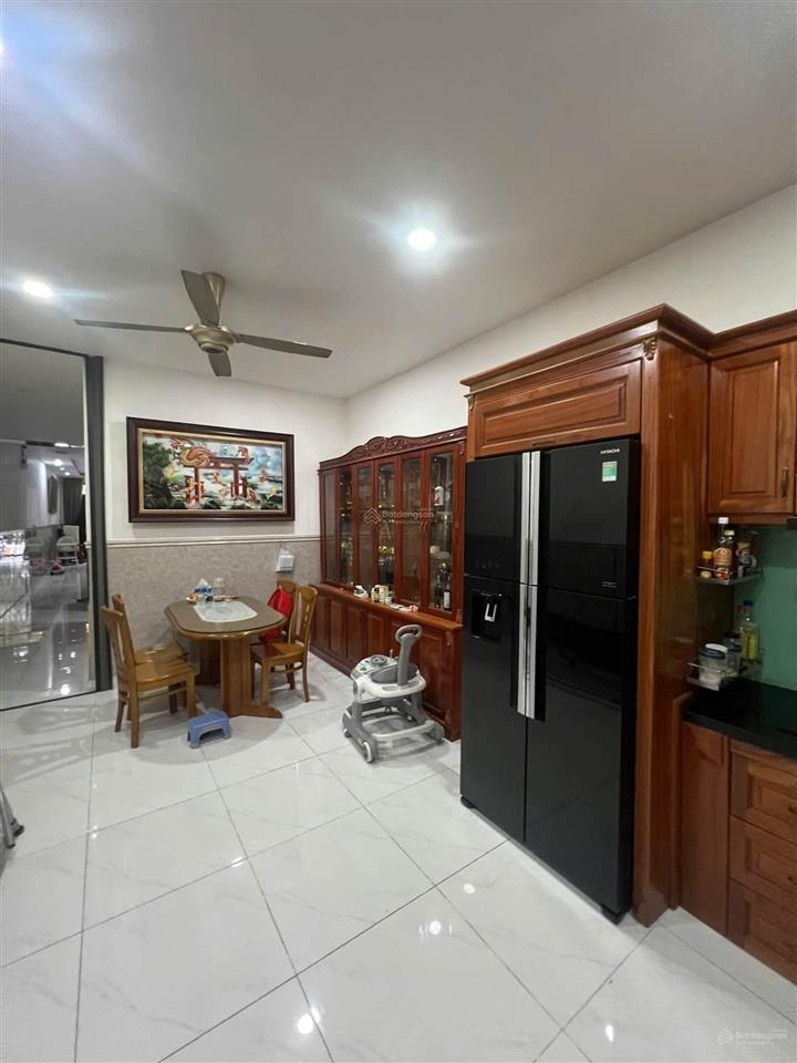 Bán nhà 1 lầu 1 trệt 1 tum kdc đức huy ( champaka ), phường đông hoà, giáp làng đại học quốc gia tp