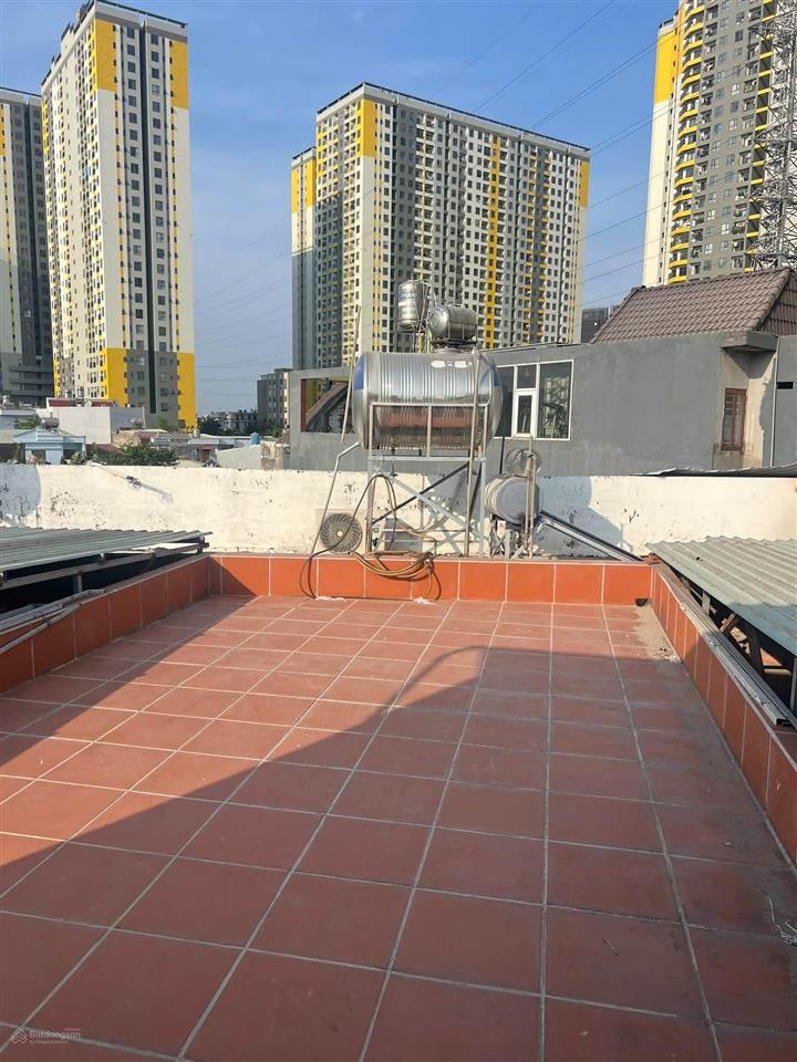 Bán nhà 1 lầu 1 trệt 1 tum kdc đức huy ( champaka ), phường đông hoà, giáp làng đại học quốc gia tp