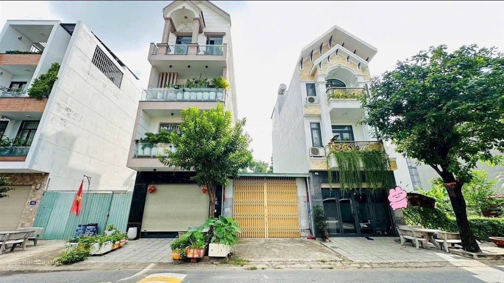 Bán bt 4pn 3wc 90m2, 11,5 tỷ ở gs2, phường đông hòa, thành phố dĩ an