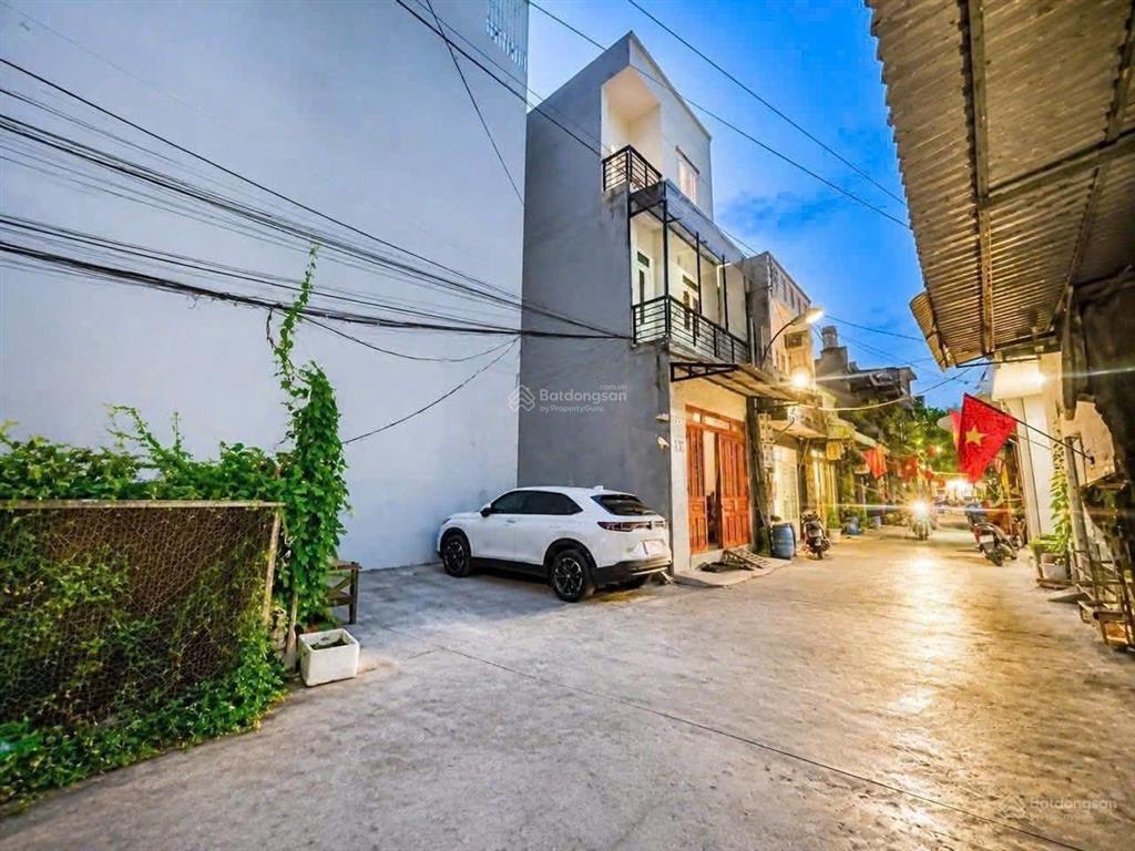 Hạ 150tr!!! nhà trệt lầu gần trường tiểu học cấp 1,2 đông hòa  dĩ an cách trường học chỉ 100m