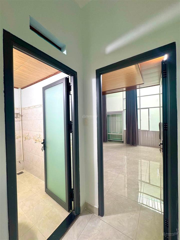 Bán nhà 1 trệt 2 lầu 72m², full thổ cư, nhà nở hậu
 ngay kdc lê phong, p. đông hòa, gần go dĩ an