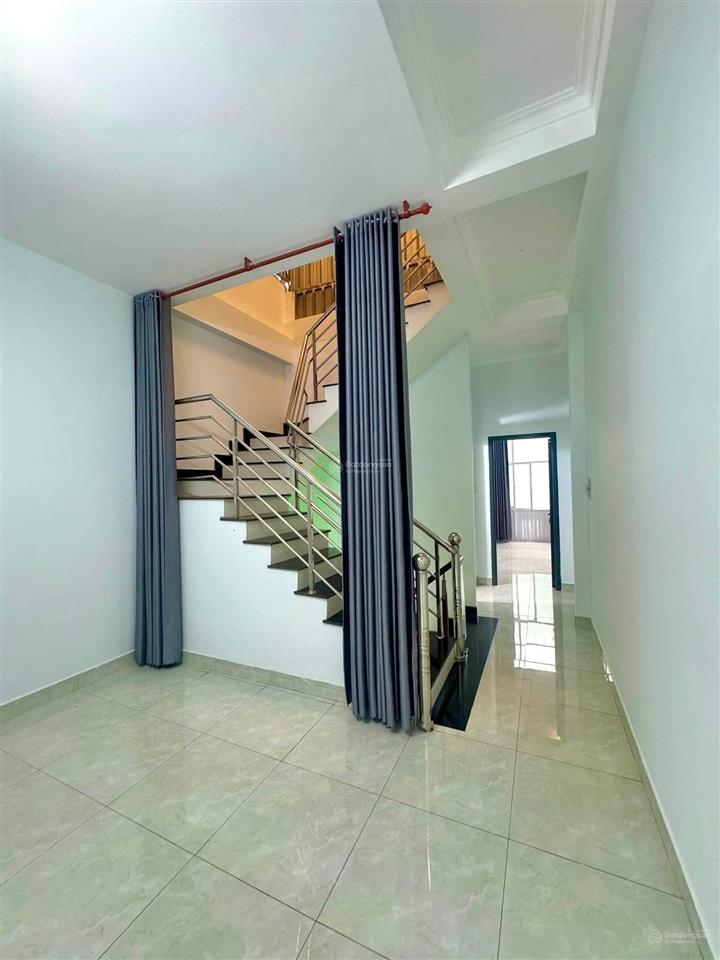 Bán nhà 1 trệt 2 lầu 72m², full thổ cư, nhà nở hậu
 ngay kdc lê phong, p. đông hòa, gần go dĩ an