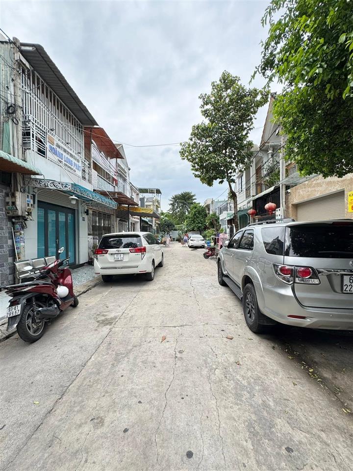 Chỉ 4 tỷ 150  bán nhà đẹp ngay ngã tư chiêu liêu dĩ an. vị trí trung tâm, tiện ích đầy đủ